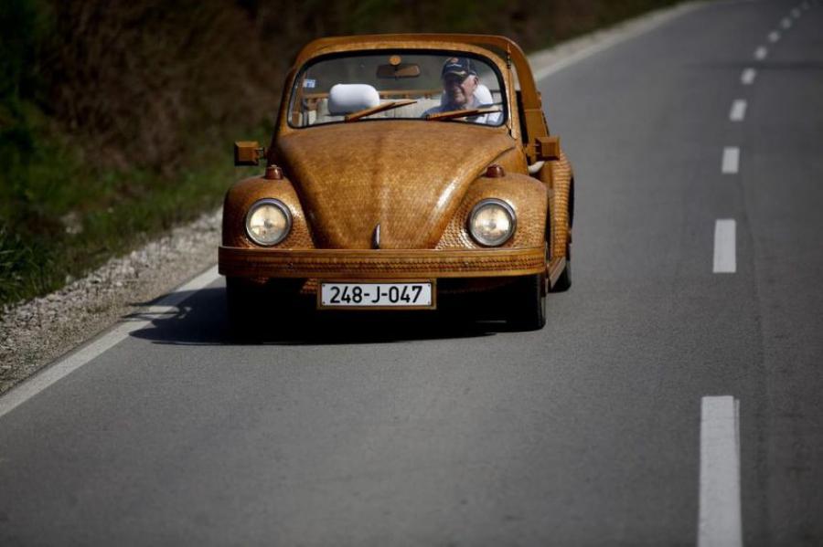  Volkswagen Beetle in Wood 2014 года  (фото 2 из 14)